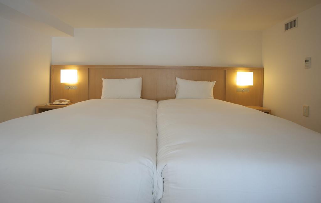 Hotel Marinoa Resort Fukuoka Bagian luar foto